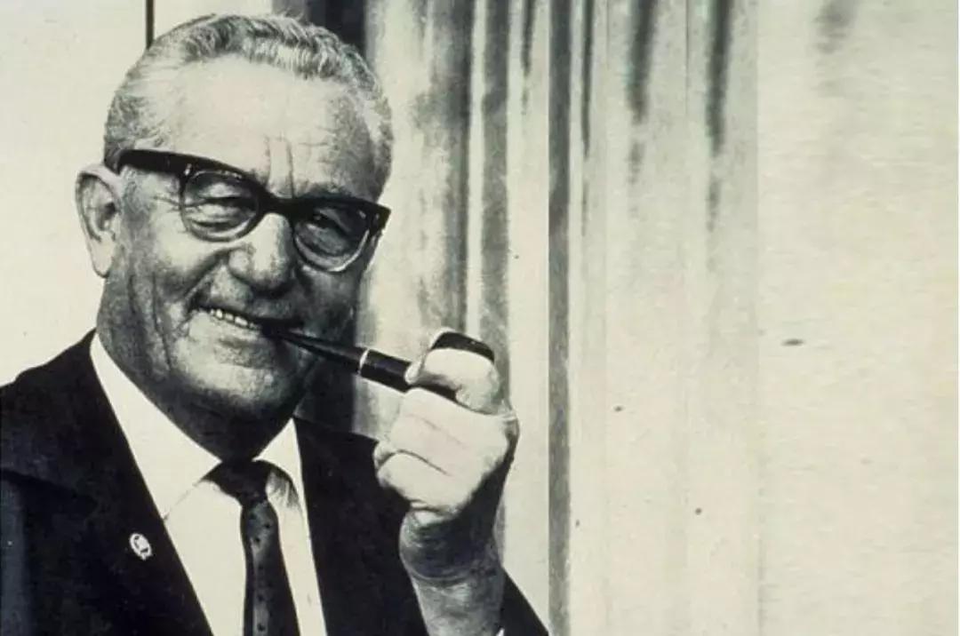 阿迪达斯adidas总部,adidas总部大楼图片