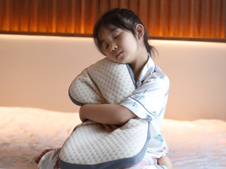 你知道给孩子买个枕头,要了解多少信息吗?