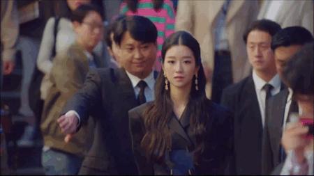 10分钟就脱了？男神很撩，但更帅的是女主