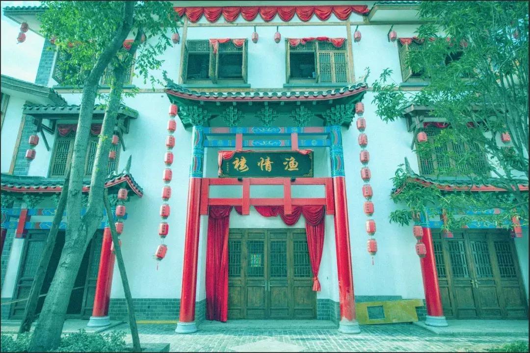 恐怖密室《绣花鞋》：探寻神秘*杀凶**案的真相，寒气四溢很解暑