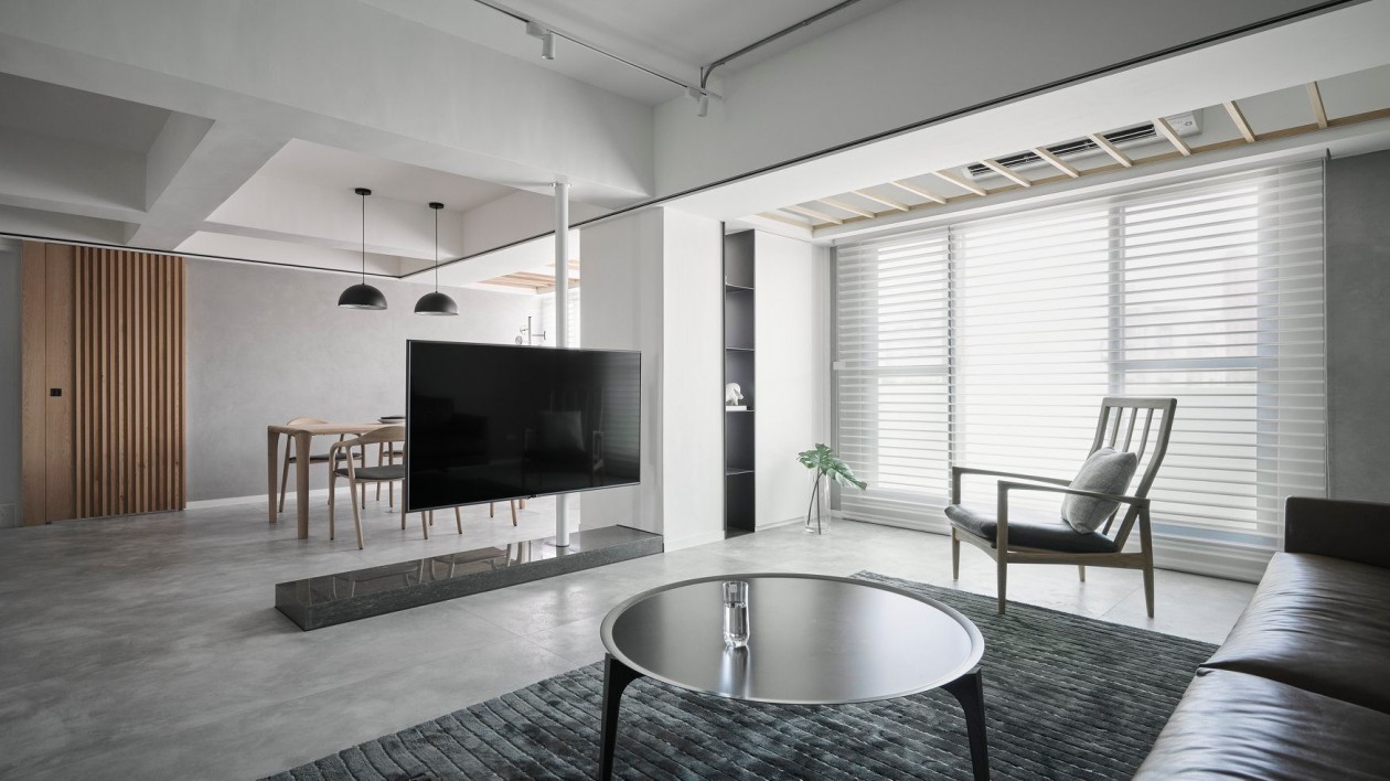 200㎡简约水泥系楼中楼，掇拾30年老宅融洽光景！原木家具