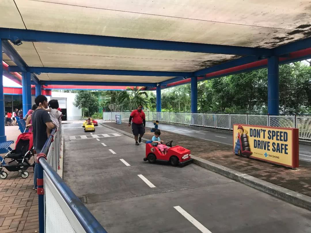 同样是主题乐园，为什么一定要去乐高？