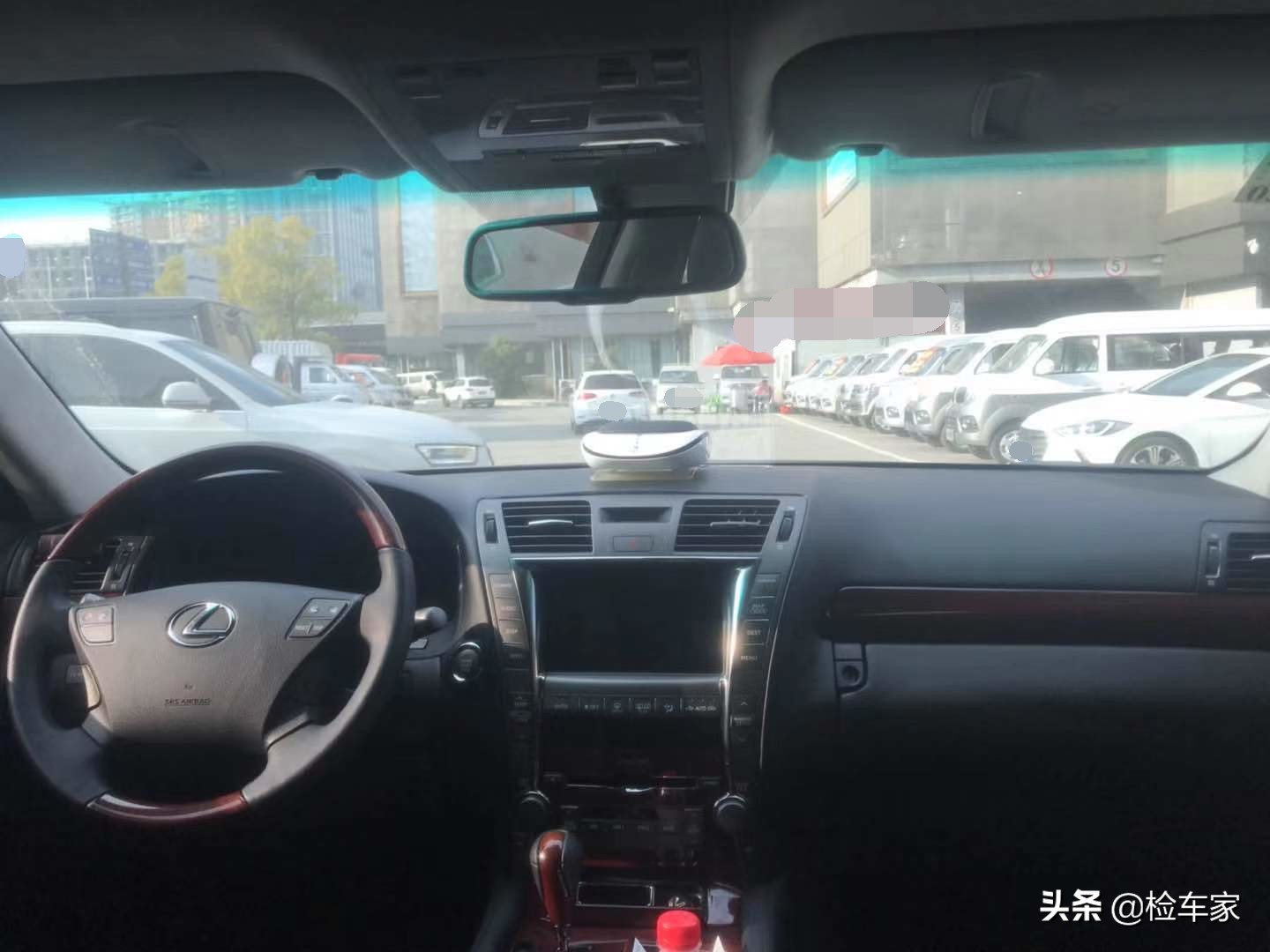曾经150万的D级行政轿车,十三年后标价21万,网友:招司机吗?