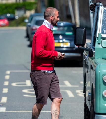 贝克汉姆个人照,贝克汉姆年轻时帅照万人迷