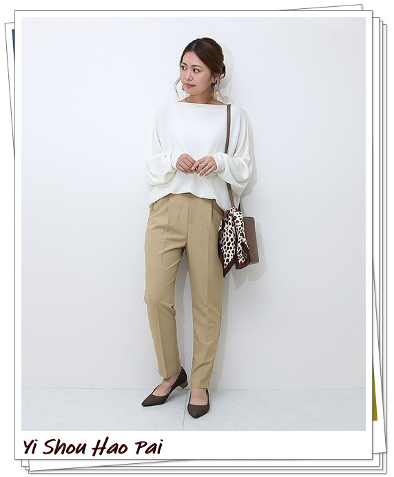 米色裤子的穿搭,米色的牛仔裤轻熟