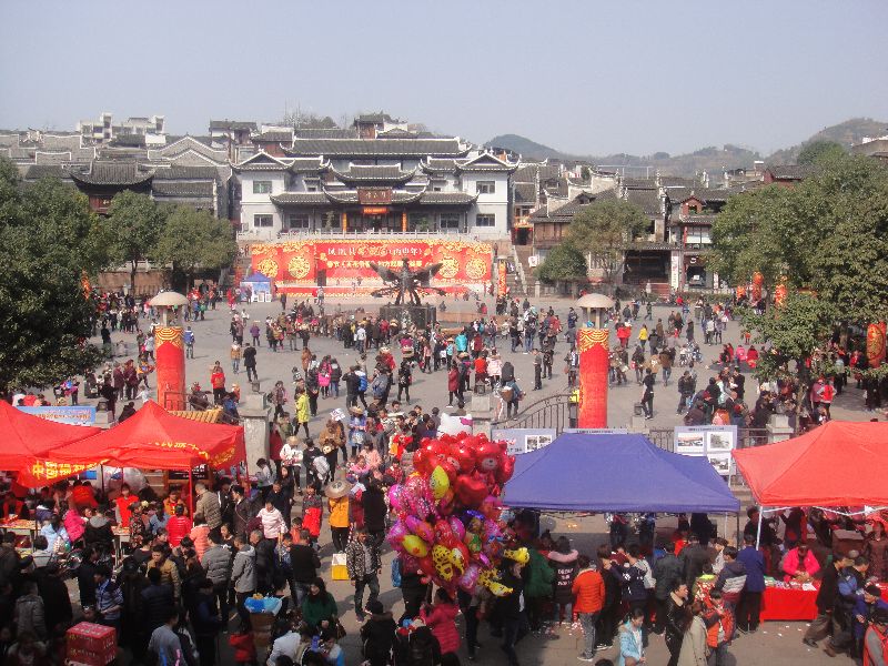 凤凰古城风景优美漂亮,凤凰古城被谁称作是最美的小城