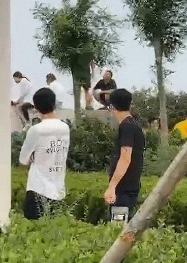 来东疆亲海踏浪，请远离这些“隐秘的角落”