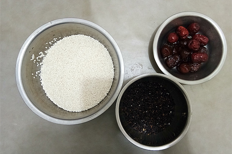 竹筒粽子怎么才软糯,竹筒粽子怎样做才能软糯香甜