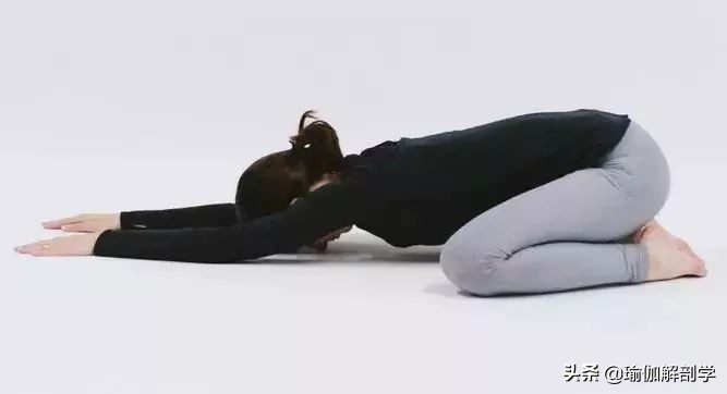 初学者练瑜伽在家要常练哪些动作,练瑜伽髋关节受伤怎么办