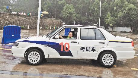 考科目二好几次没过,科目二考了好几次可以退多少学费