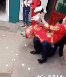 男子被车撞出3米求生欲,求生欲创造奇迹男子被撞