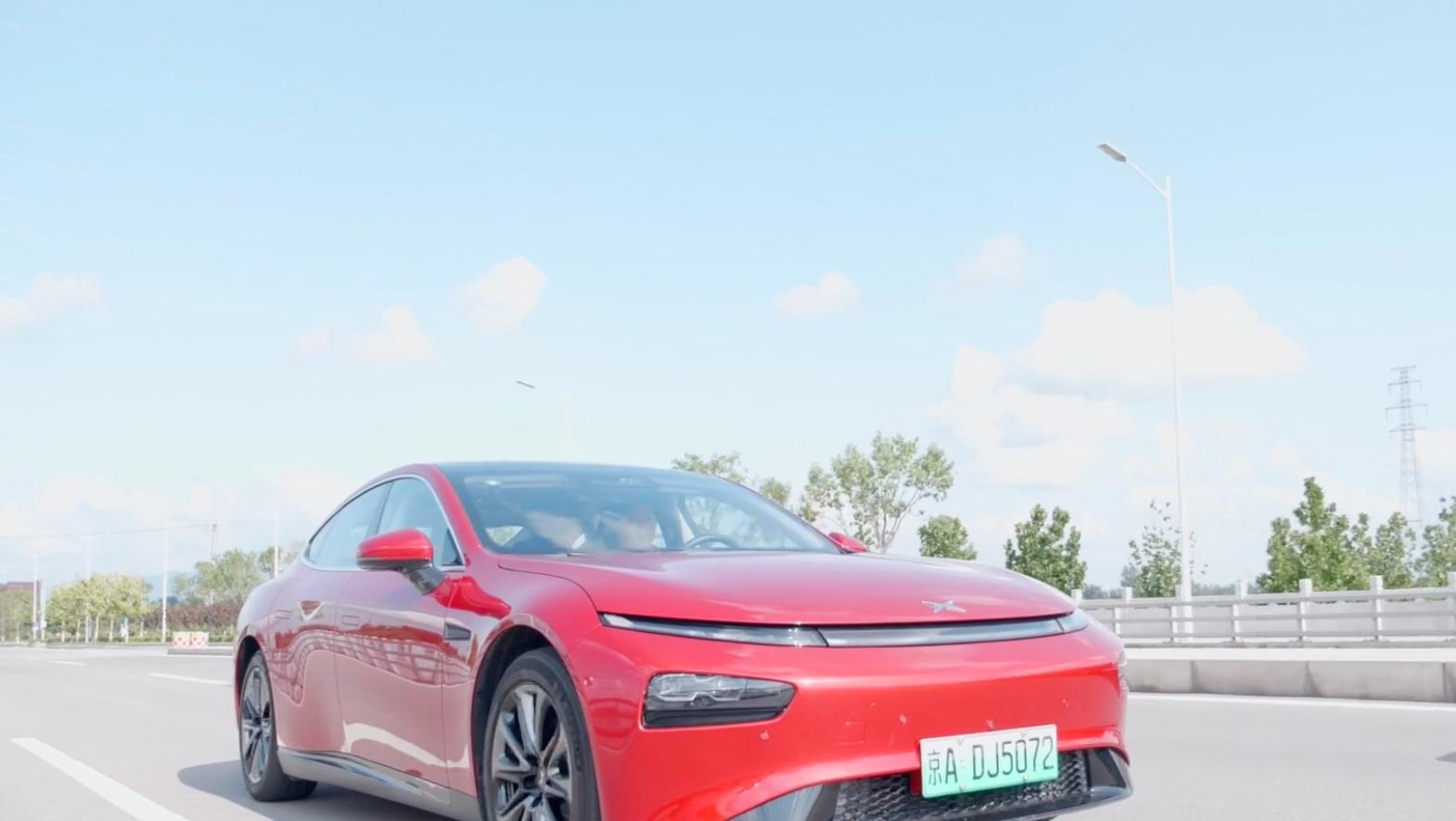 8万多公里的小鹏p7能买吗 (小鹏p7老款和新款的驾驶感受区别)