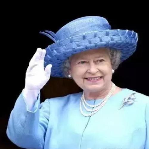 英国女王穿什么衣服最好看,英国女王的衣服为啥都是五颜六色