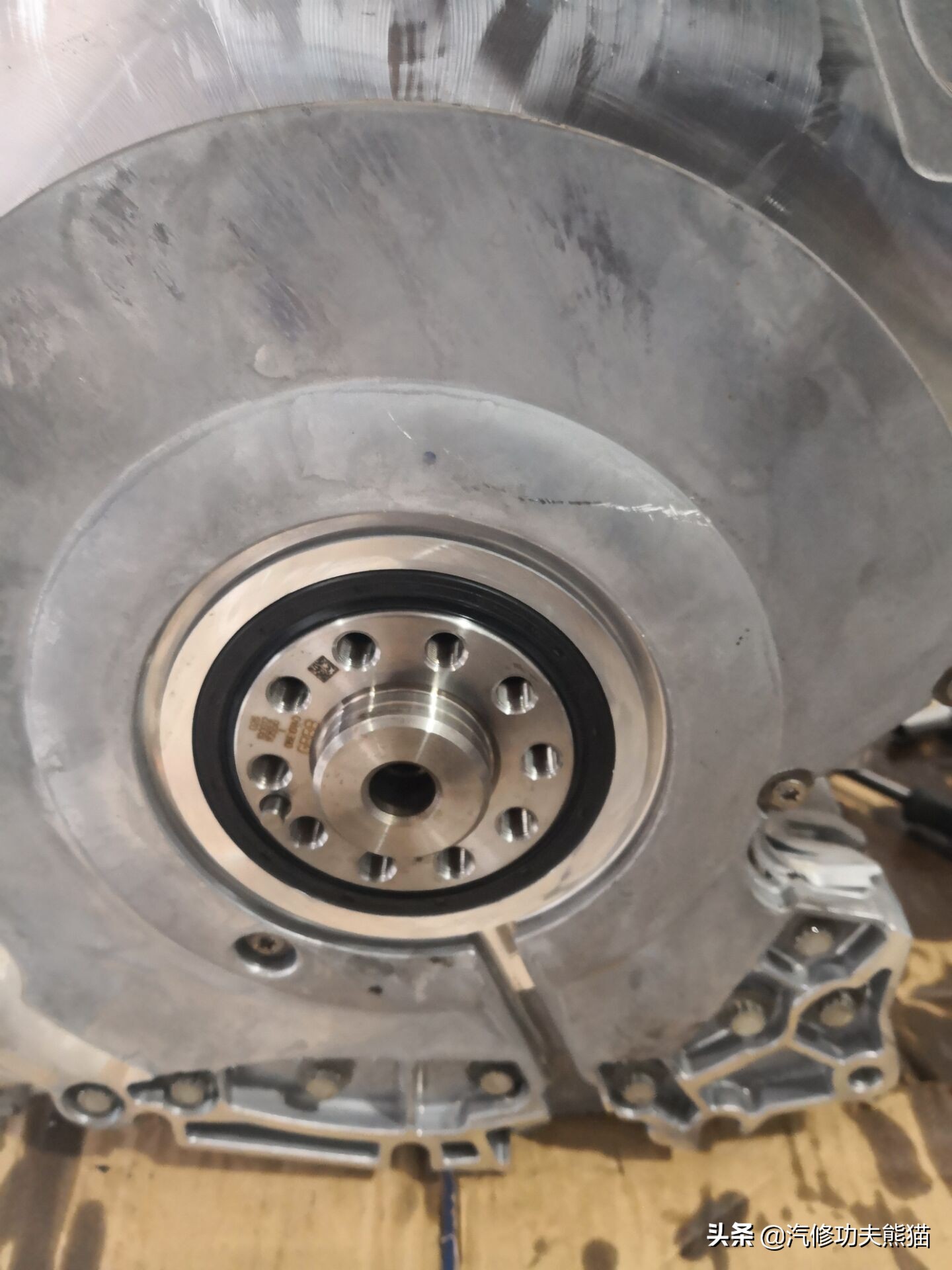 2020款保时捷卡宴s烧机油吗,保时捷卡宴免拆治理烧机油靠谱吗