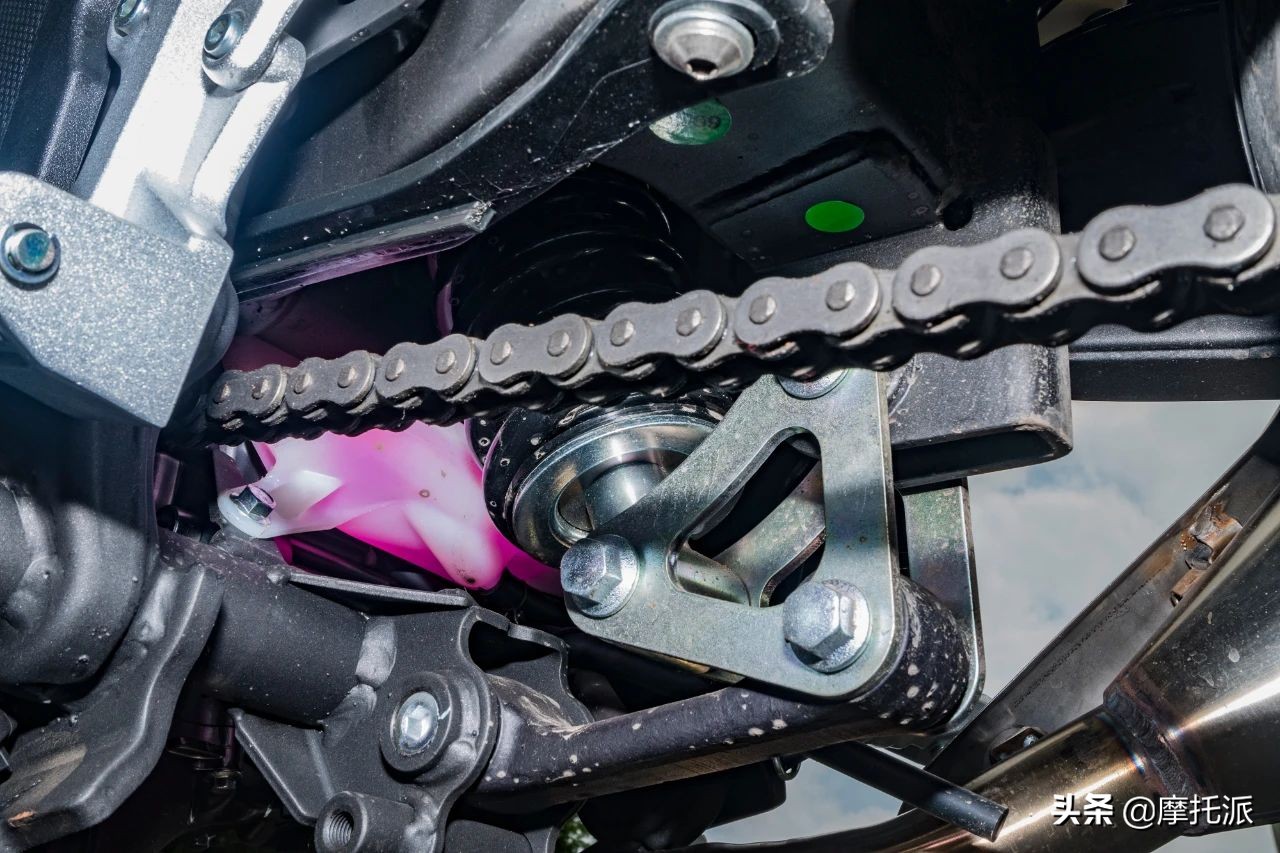 无极500ds和贝纳利502哪个好,无极500ds2019款与2021款区别