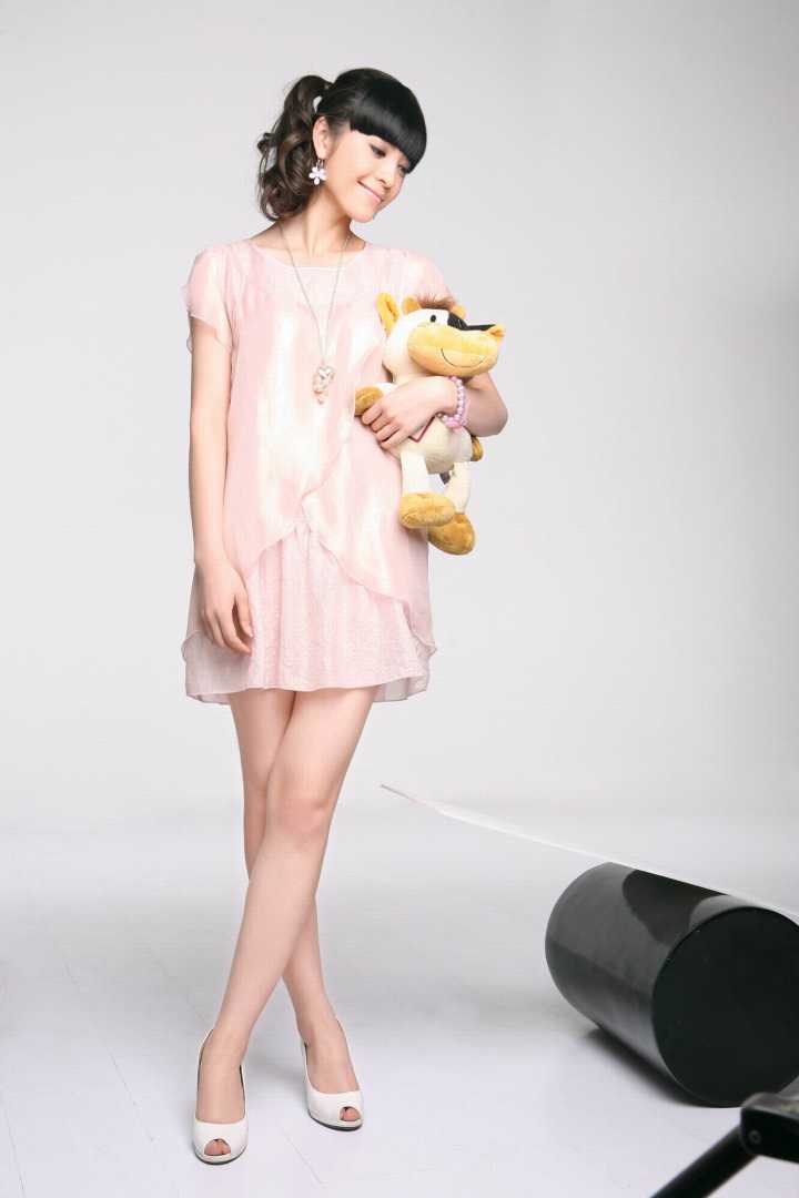 女生怎么穿衣服才显得淑女,女生怎么穿衣服才好看