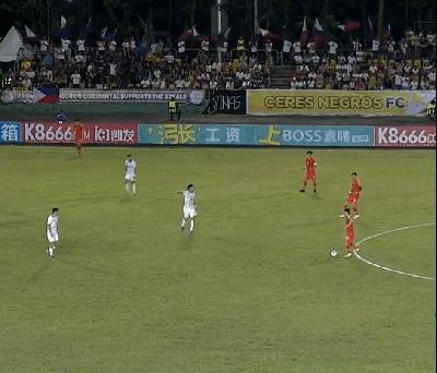 国足战平菲律宾，整场比赛最大亮点是这一脚停球，技惊四座