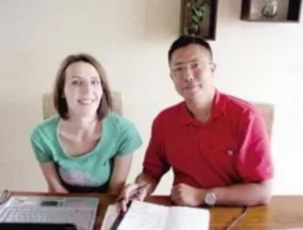 李阳疯狂英语教育的真谛演讲视频,英语教父李阳