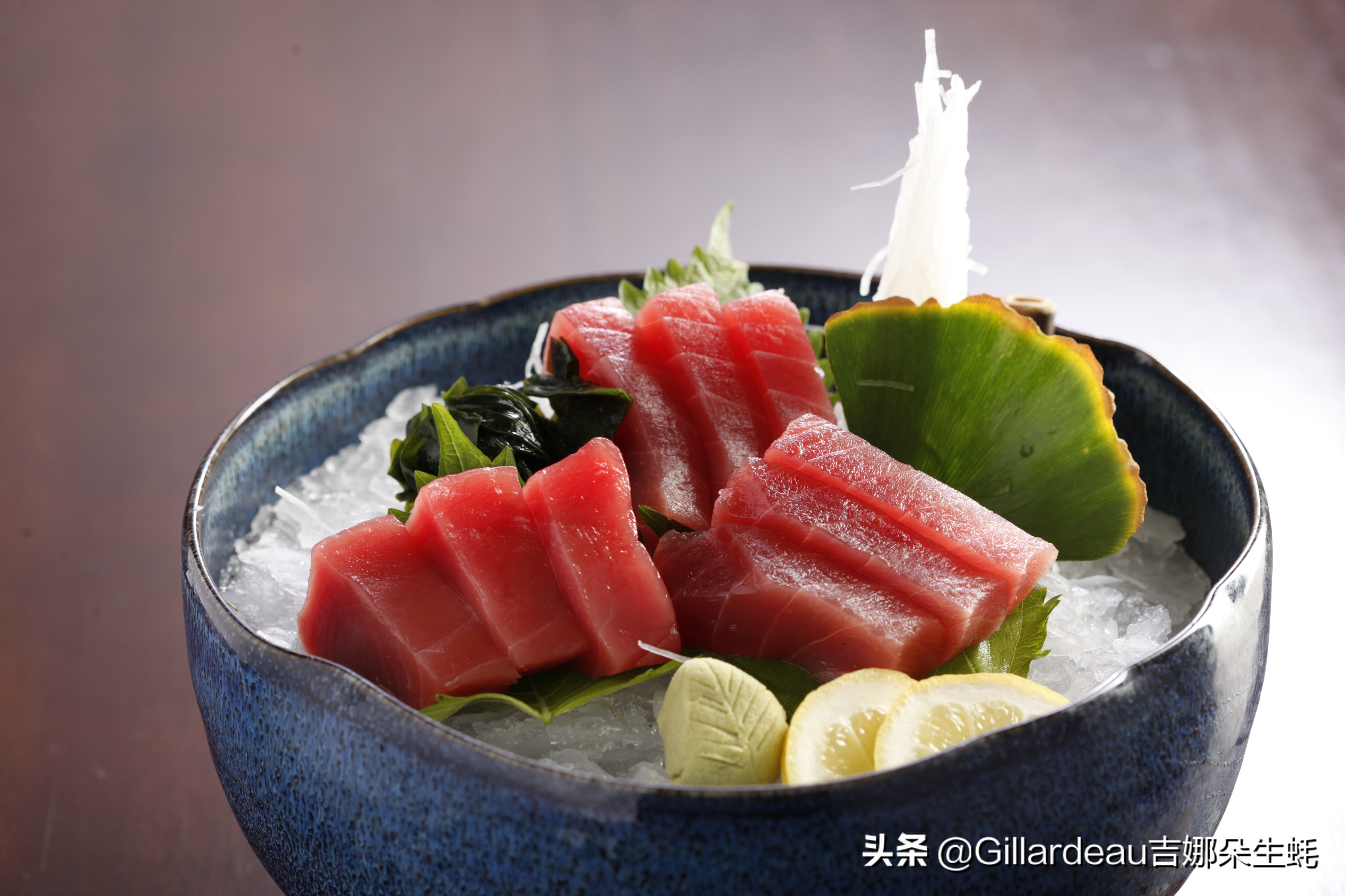 吉娜朵松子料理:在全面营业的日料店里,蚝自由地吃起来