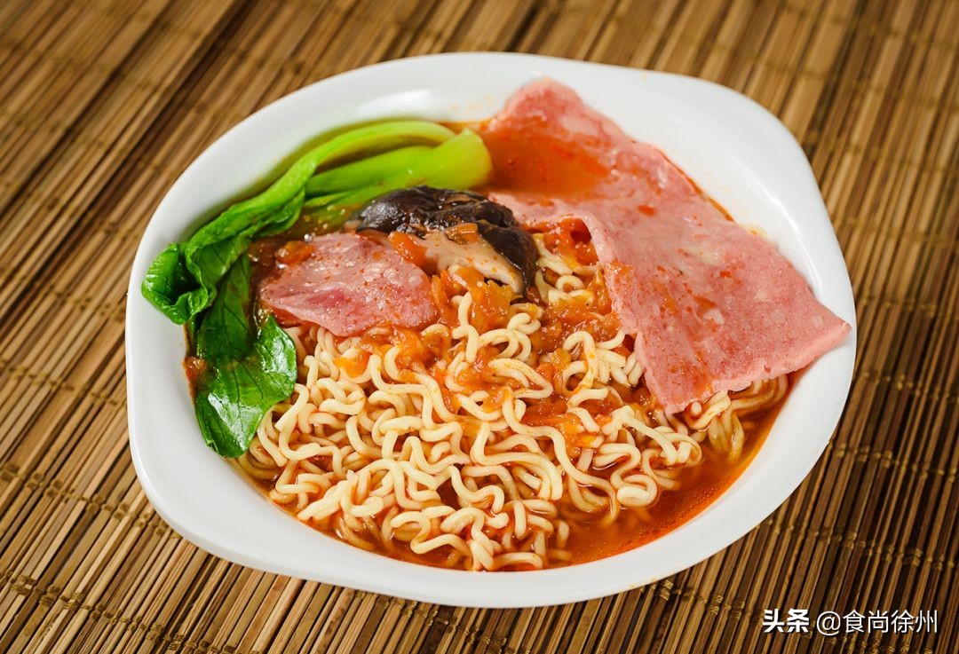 徐州四小美女代言的“干拌麻辣烫”，现请全城小主们来品鉴！