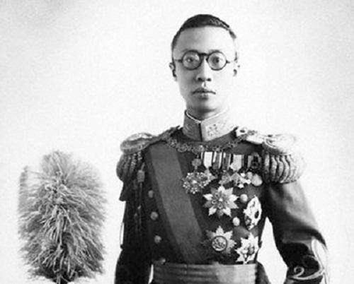 清朝最后三位皇帝为什么都绝后,清朝最后三任皇帝为何全部绝后