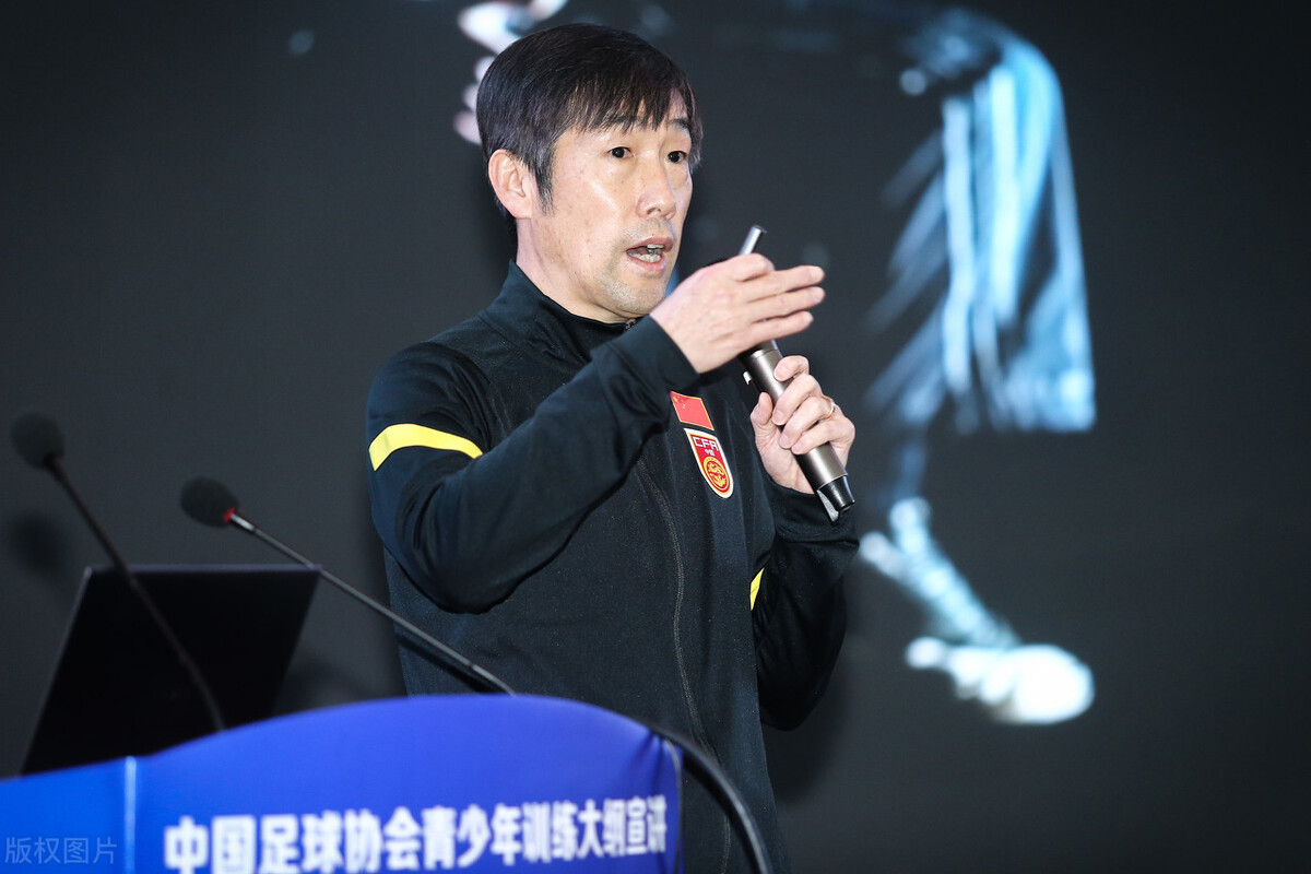 足协副主席高洪波：中国足球振兴拜托大连了，青少年教练别骂球员