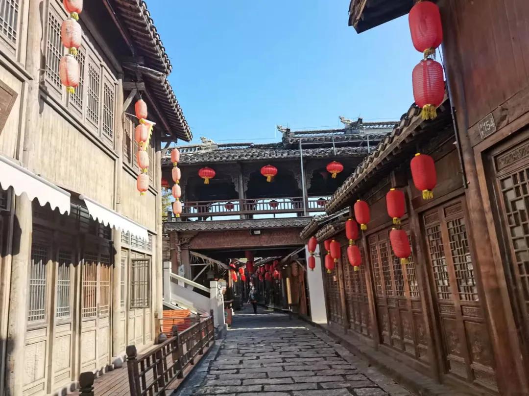 行走｜物华天宝宝华山