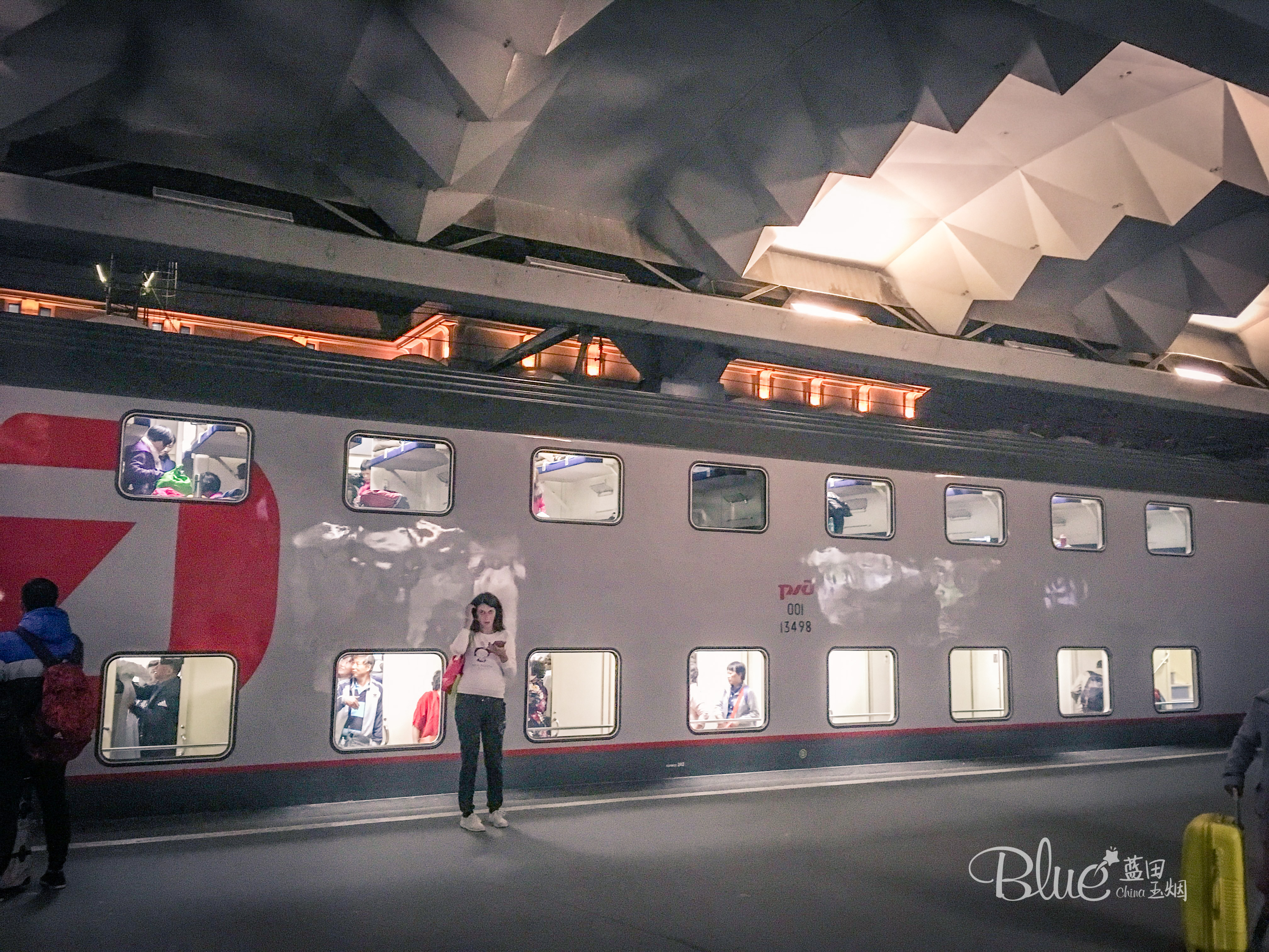 中国游客上俄罗斯火车，需交50卢布给俄罗斯列车员，原因是什么？