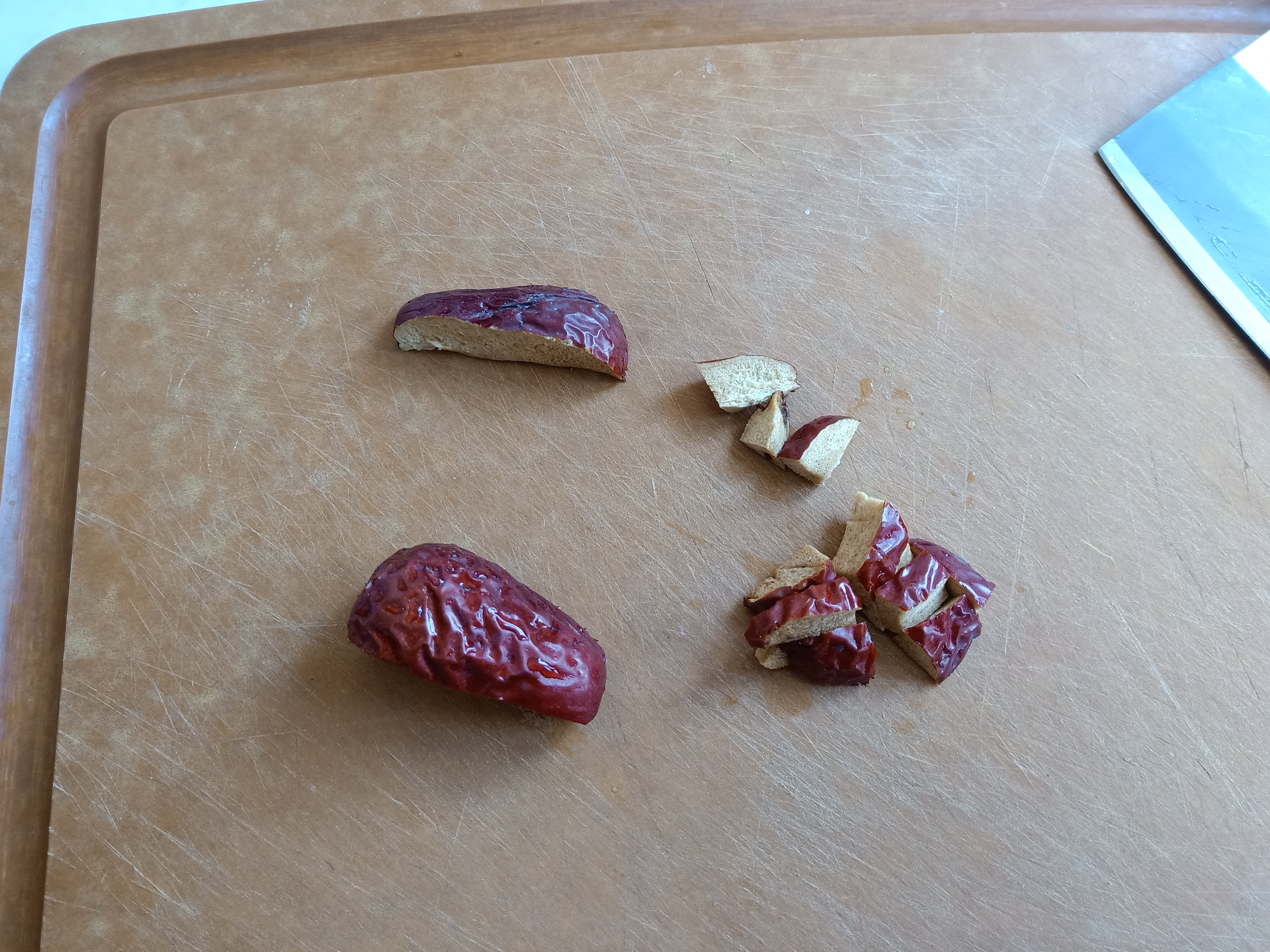 打出来的豆浆有很多泡泡是没熟吗,打豆浆之前豆子要煮吗