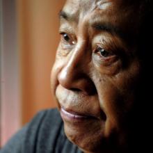 路遥谈贾平凹哭了,贾平凹评价路遥经济困难