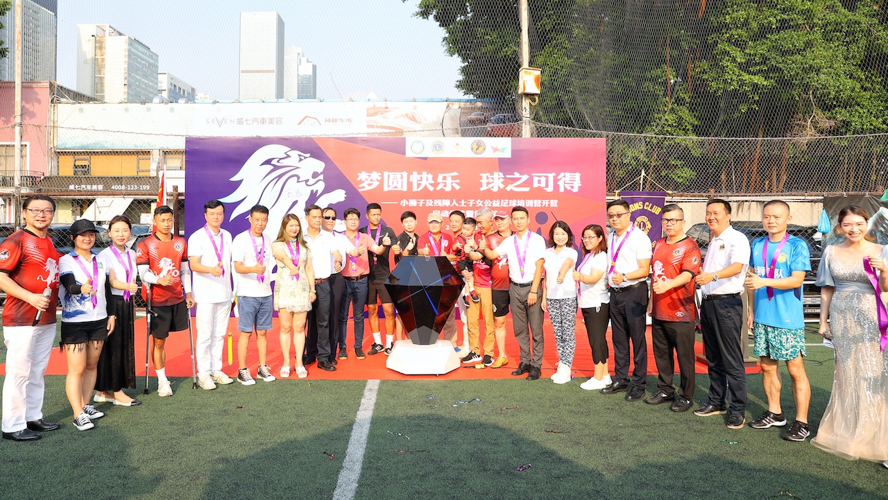 石狮市青少年足球训练营,足球公益训练营