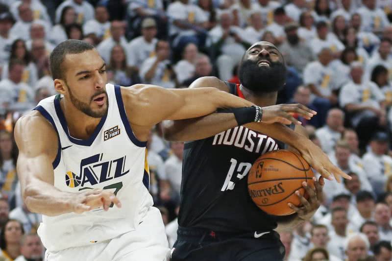 哈登被球迷质疑碰瓷,哈登十大假摔集锦