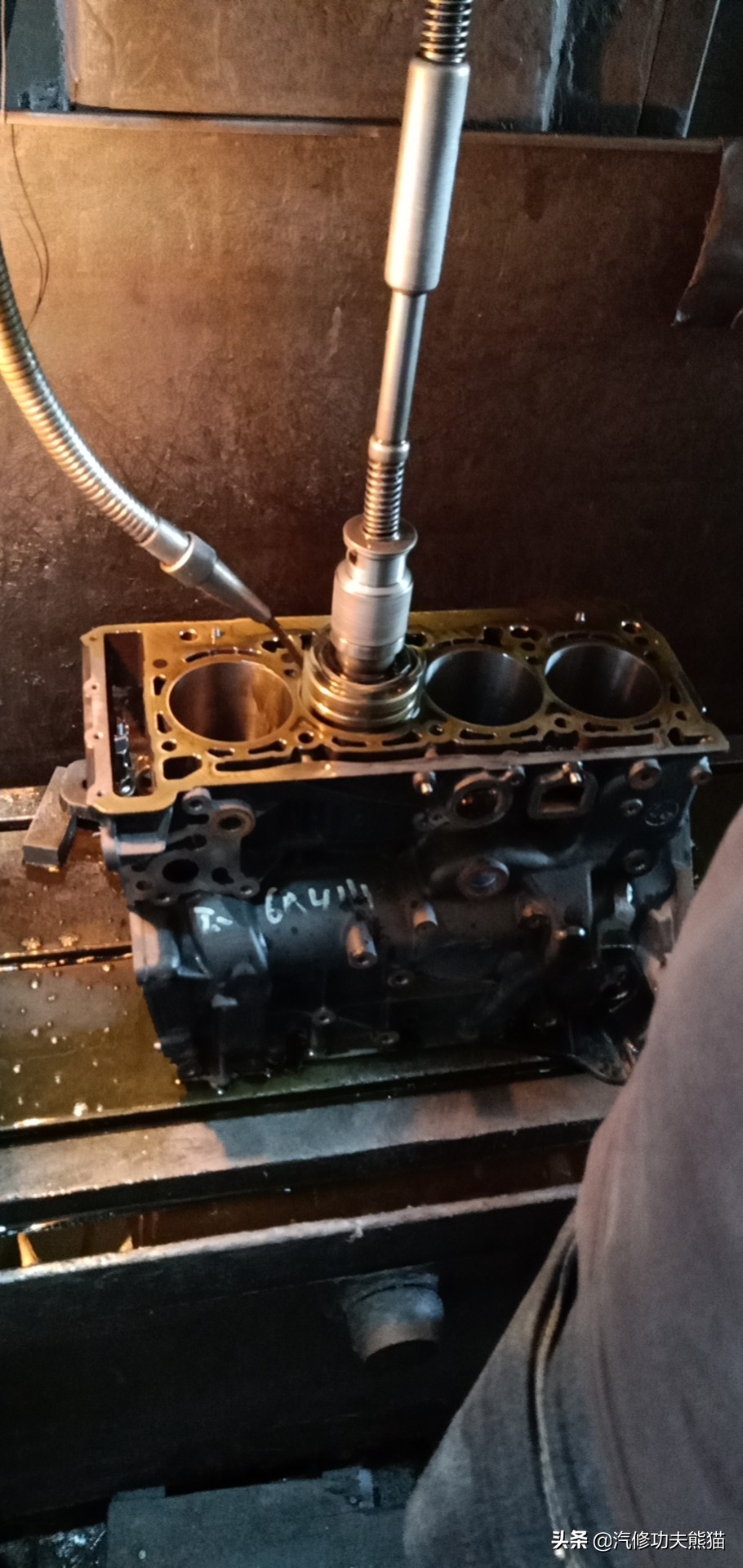 如何检测奥迪三代ea888是否烧机油,大众三代ea888发动机机油灯报警