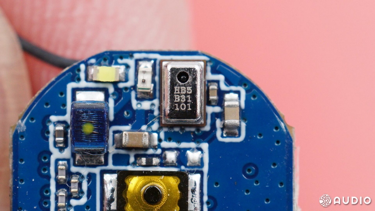 足球篮球蓝牙耳机拆解,足球款蓝牙耳机