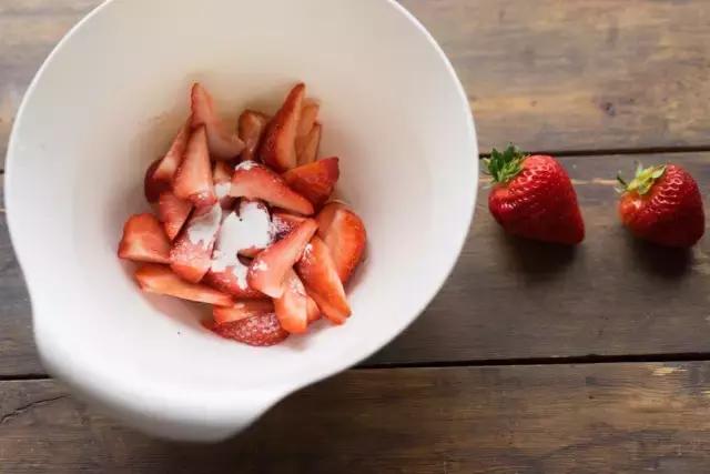 不用裱花的蛋糕图片,diy蛋糕家庭版不用奶油