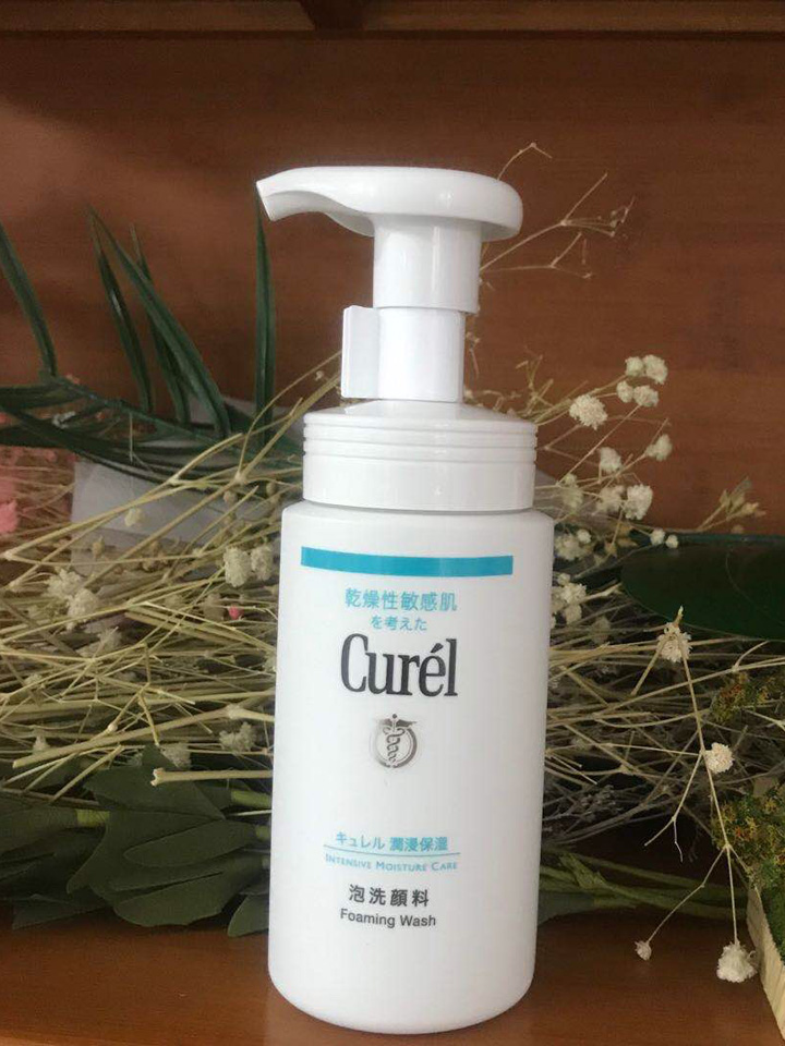 清洁毛孔洗面奶秋冬季节用,夏天好用的洗面奶美白效果