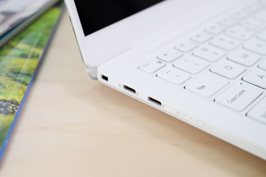 戴尔xps139305测评,戴尔xps13-9305测评视频