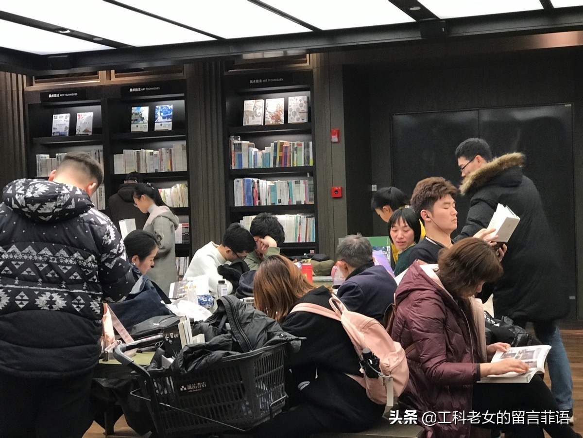 苏州诚品书店和台湾诚品书店,苏州诚品书店特有的书