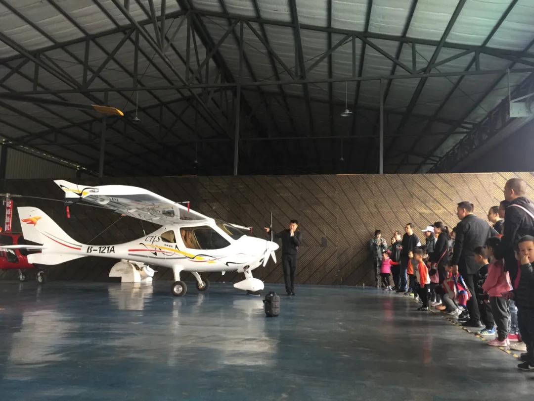 成都少年警讯丨一飞冲天，超燃的“救援飞侠”来啦