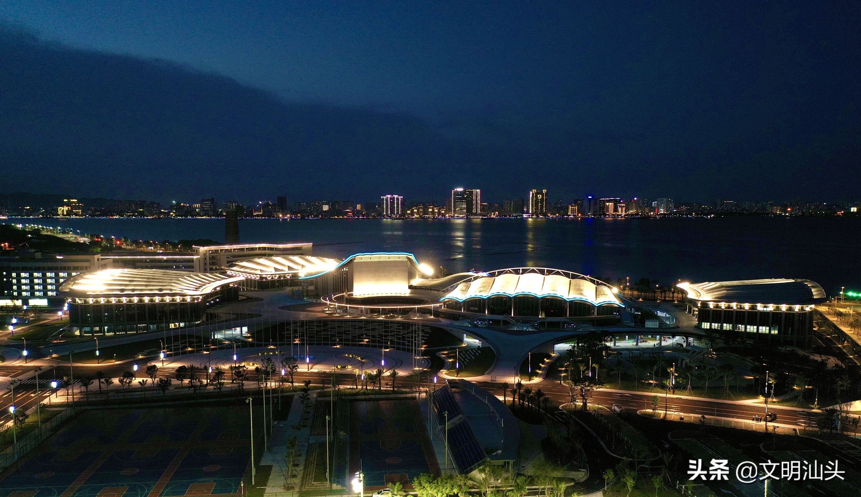 汕头亚青会体育馆直播现场,汕头亚青会体育馆田径场开放