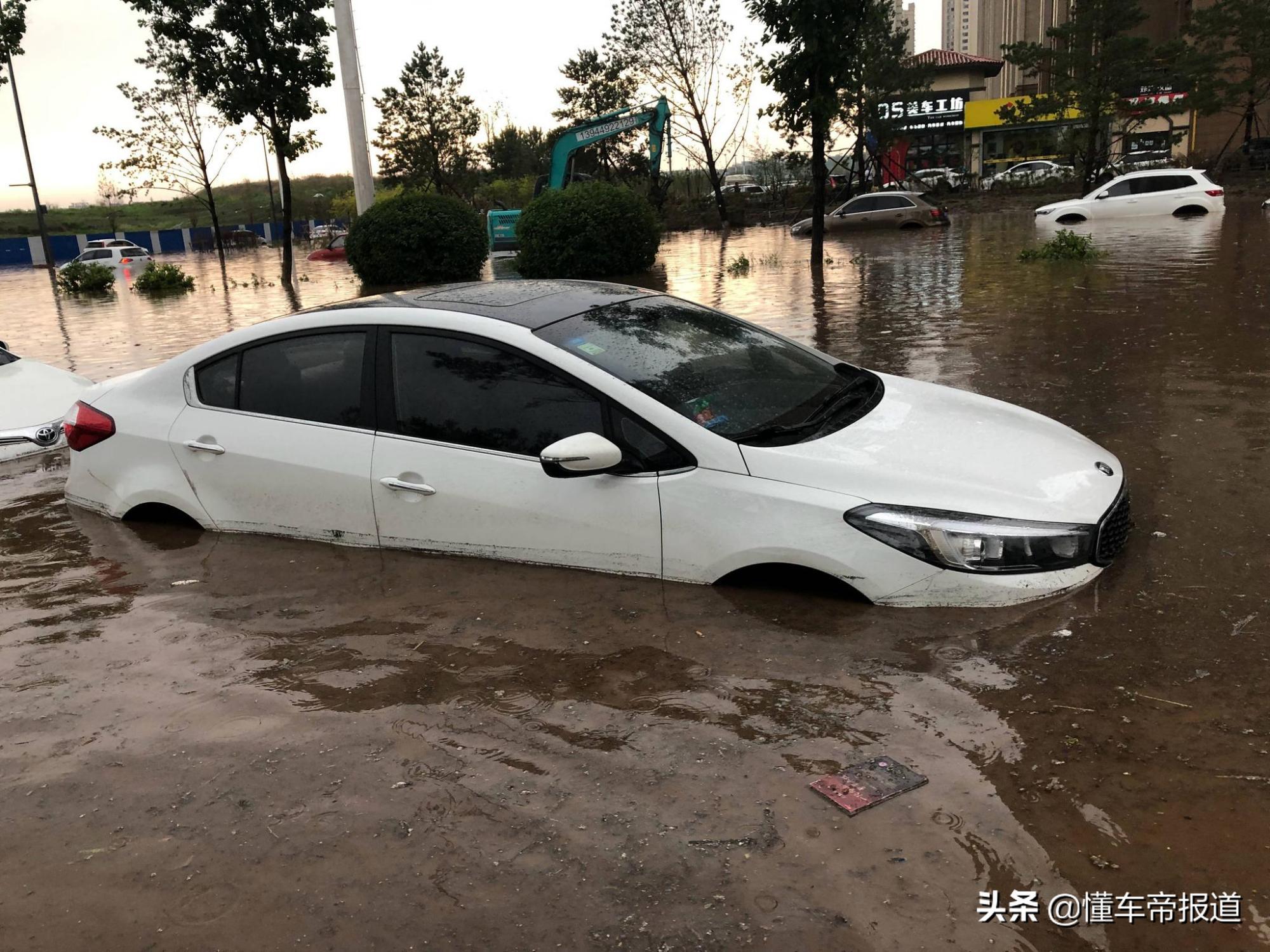 新手小白怎么才不会买到泡水车,二手车知识大讲堂泡水车