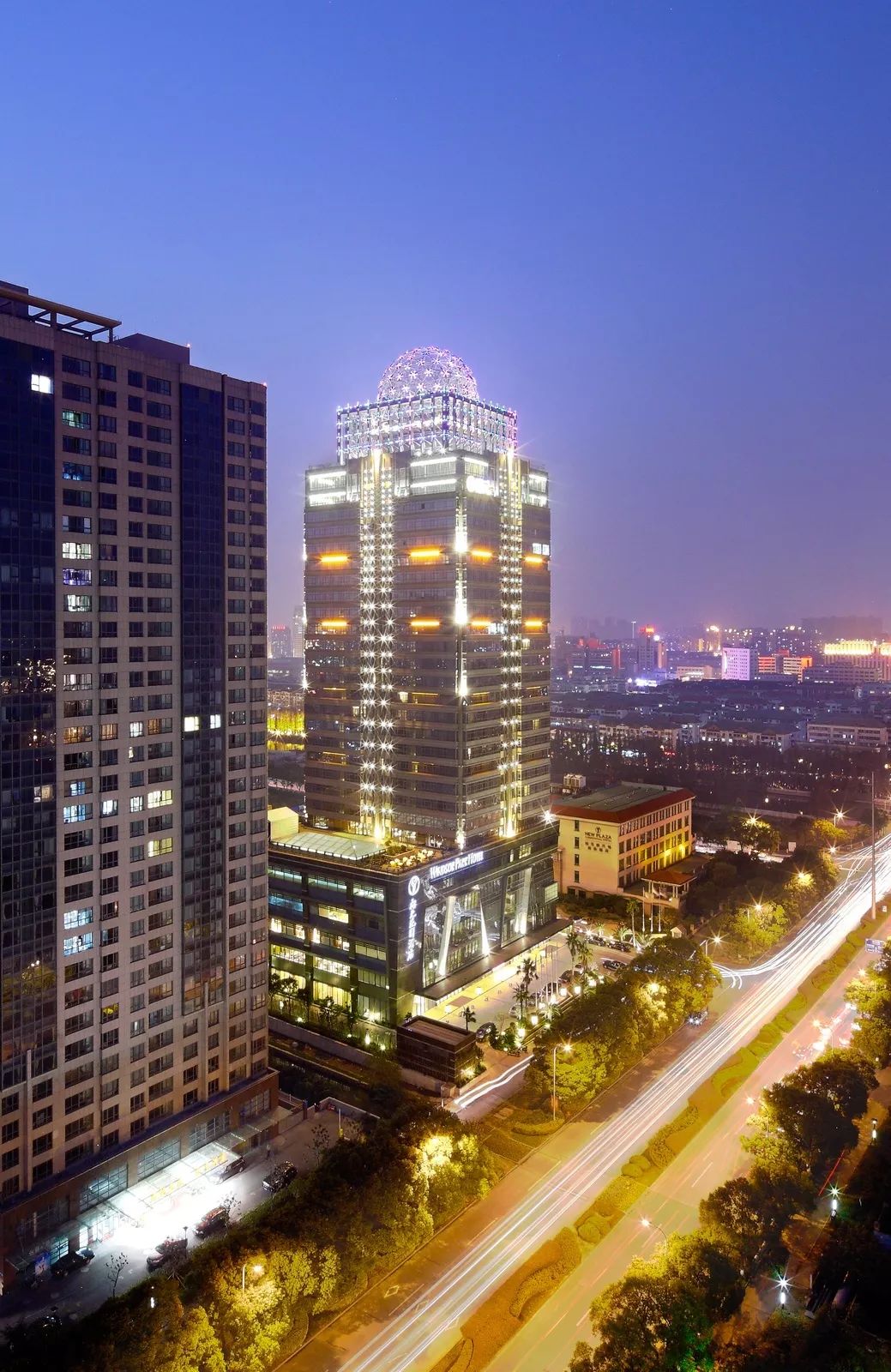 鍙板寳101w閰掑簵,鍙板寳璺ㄥ勾101闄勮繎閰掑簵