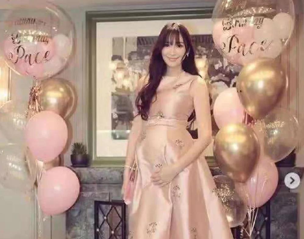 王思聪向女网红频频示好,王思聪被女网红怼的体无完肤