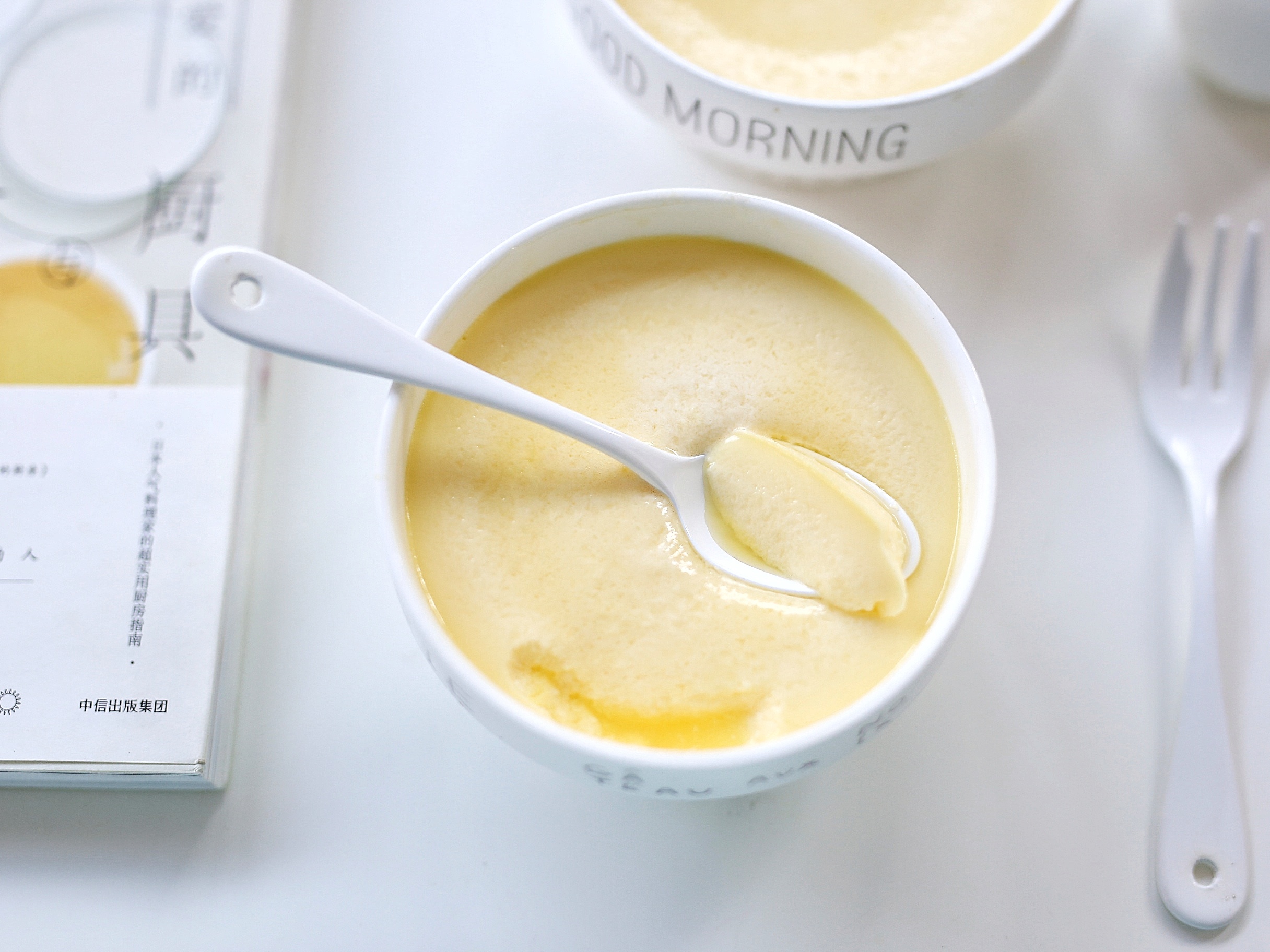 蒸布丁蒸出来像蛋羹,如何做出嫩滑的布丁