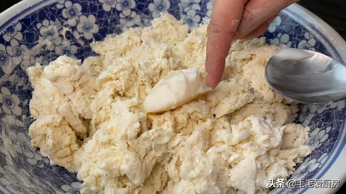 蒸包子诀窍告诉你不要直接上蒸笼,蒸包子要咋蒸不粘