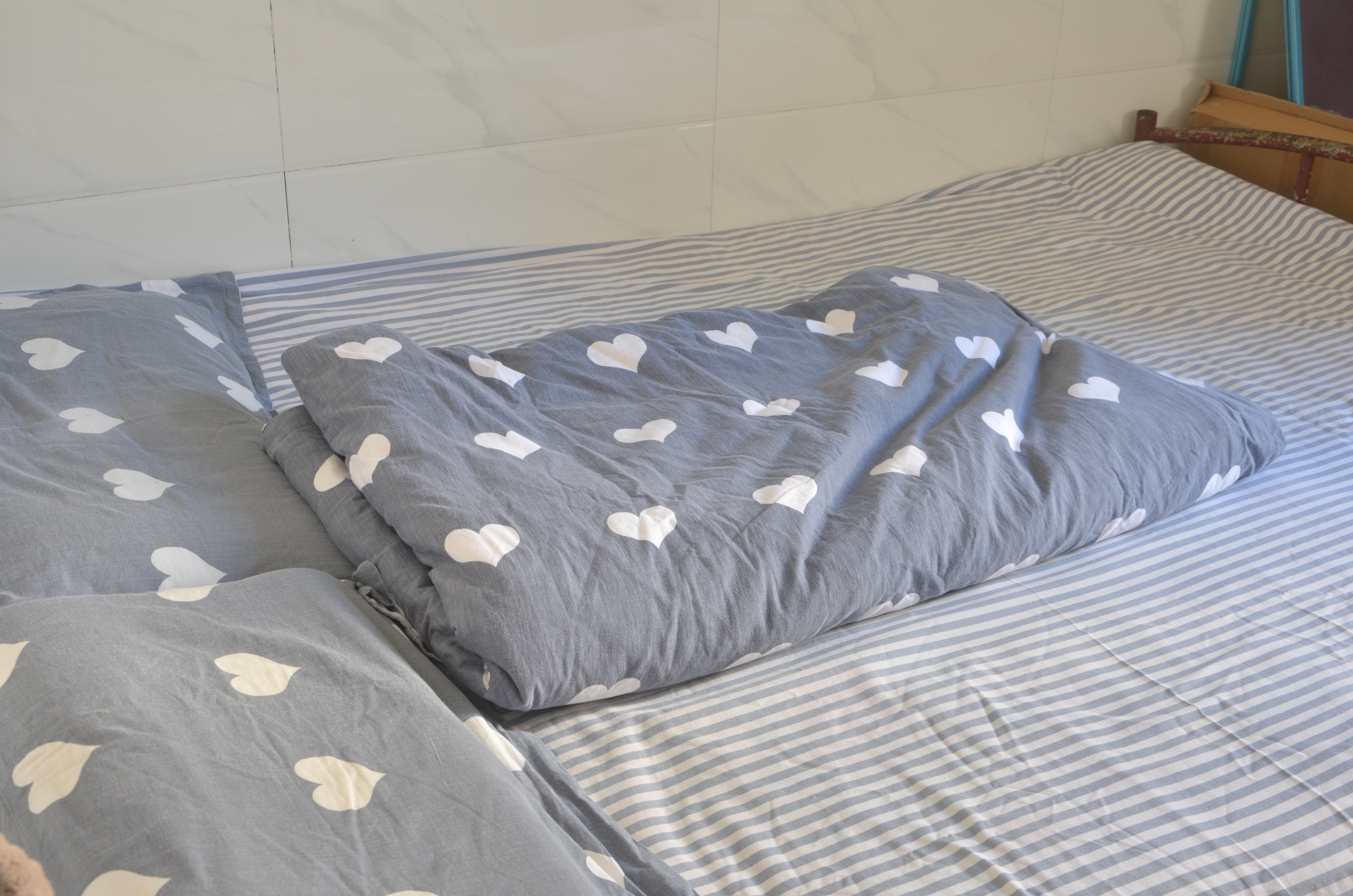 房间到底买什么床最舒服又便宜,出租屋床怎么选性价比高