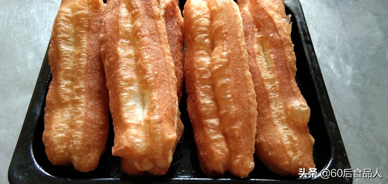 油条膨松剂正宗油条配方,油条这样做更酥脆内含油条配方