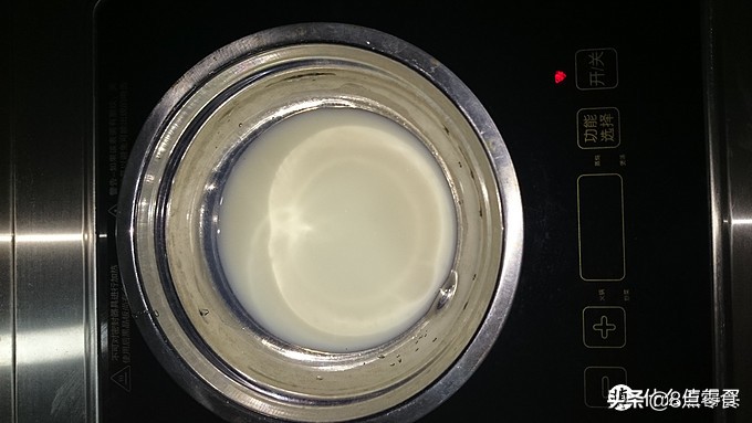 牛奶慕斯蛋糕最简单的制作方法,蓝莓果酱牛奶奶酪慕斯蛋糕8寸