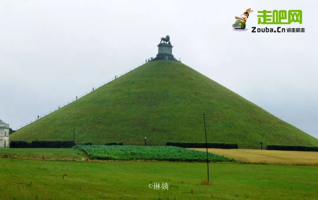 女教师3年游20国,六十岁的女人一个人穷游中国