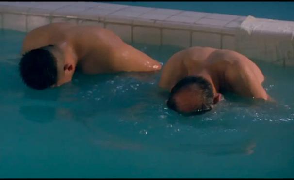 把“洗澡”演出味儿来,这三个大老爷们是怎么做到的?